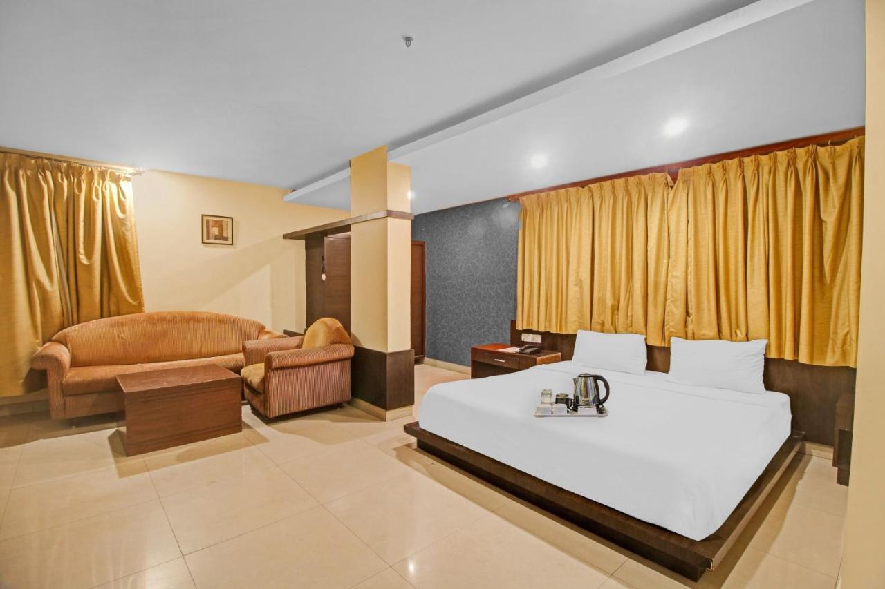 Townhouse The Grand Plaza Otel Haydarabad Dış mekan fotoğraf