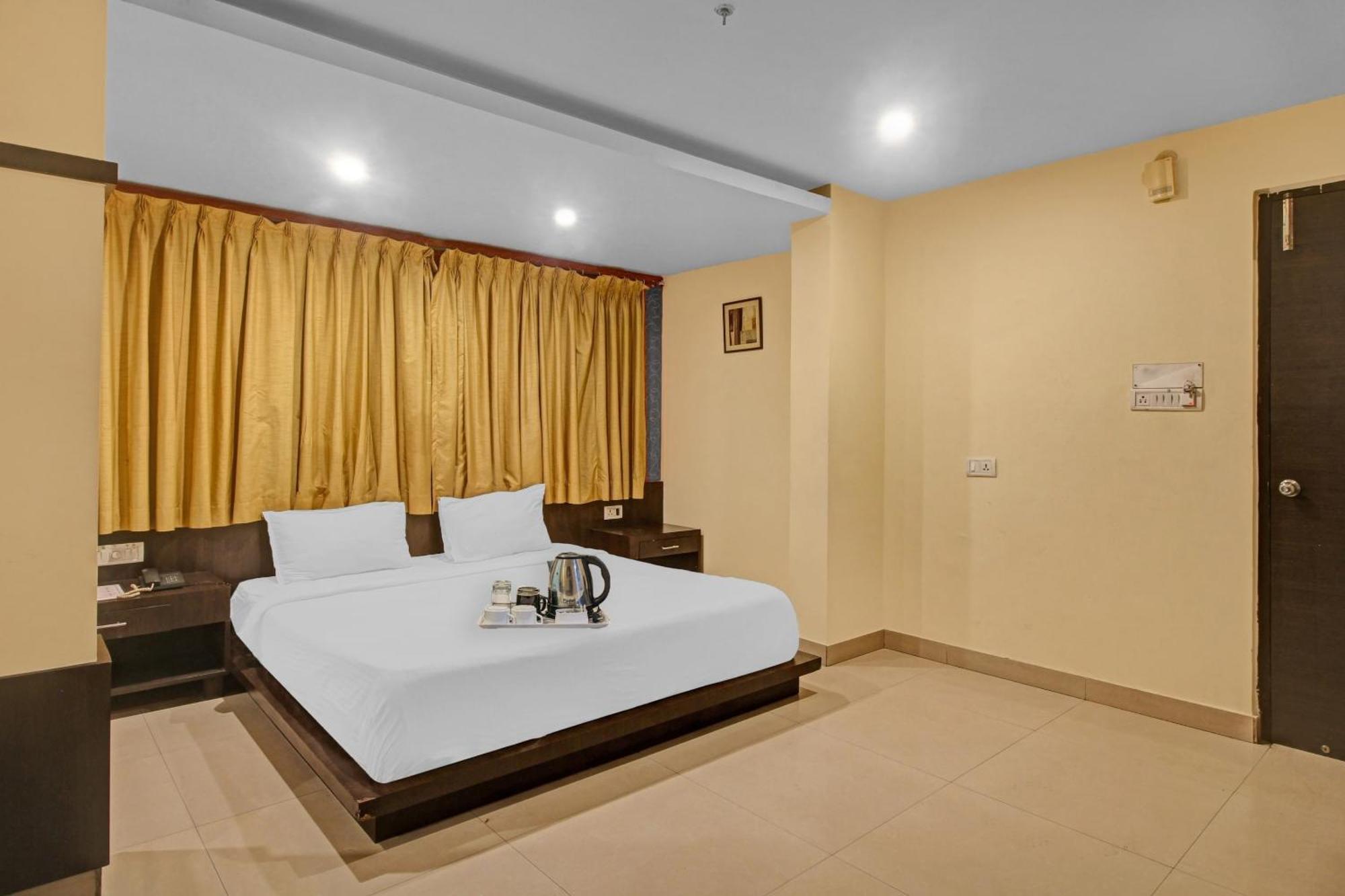 Townhouse The Grand Plaza Otel Haydarabad Dış mekan fotoğraf