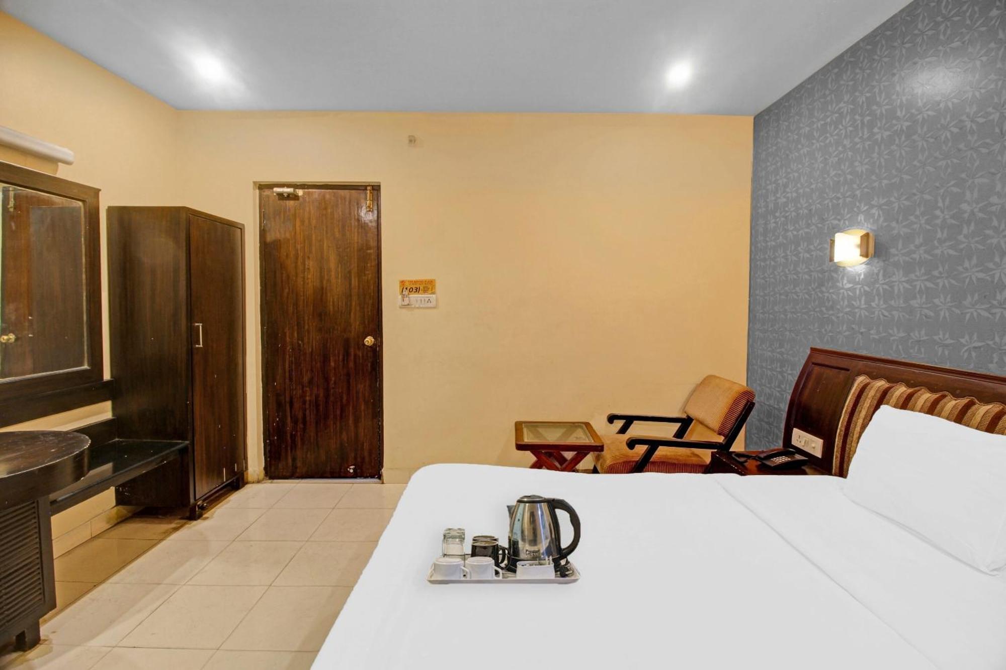 Townhouse The Grand Plaza Otel Haydarabad Dış mekan fotoğraf