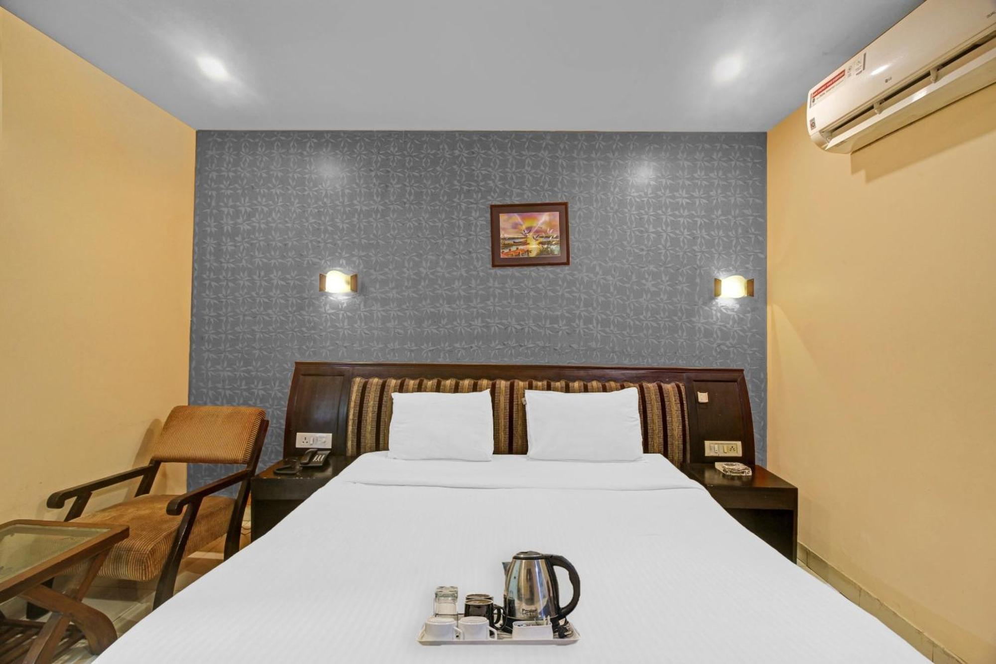 Townhouse The Grand Plaza Otel Haydarabad Dış mekan fotoğraf