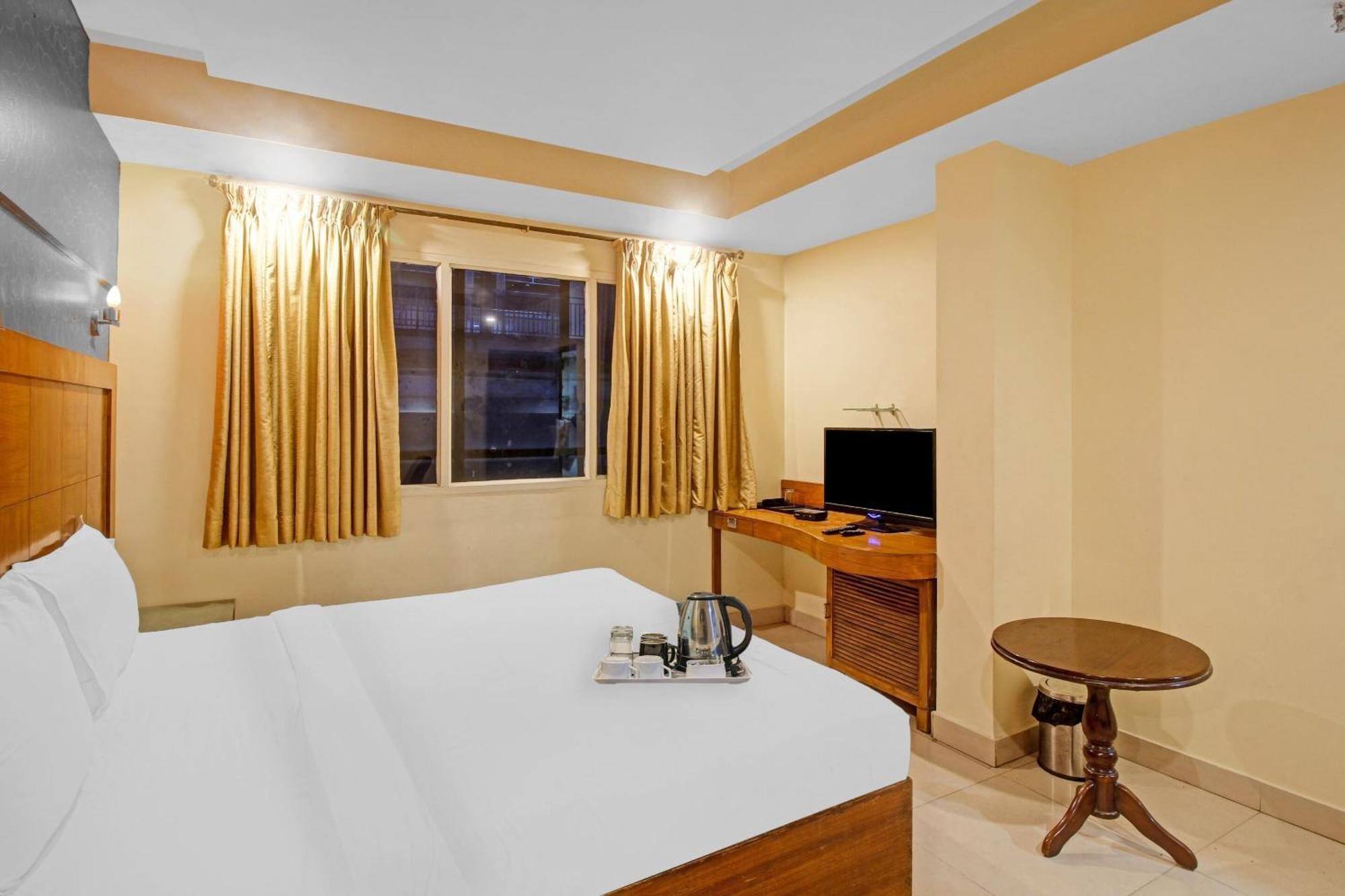 Townhouse The Grand Plaza Otel Haydarabad Dış mekan fotoğraf