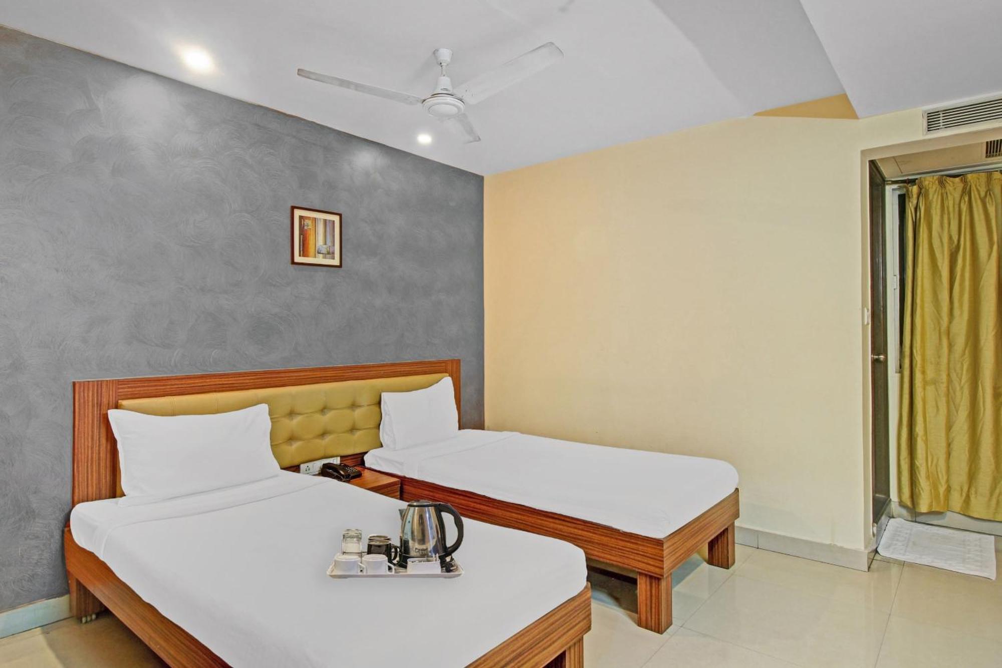 Townhouse The Grand Plaza Otel Haydarabad Dış mekan fotoğraf