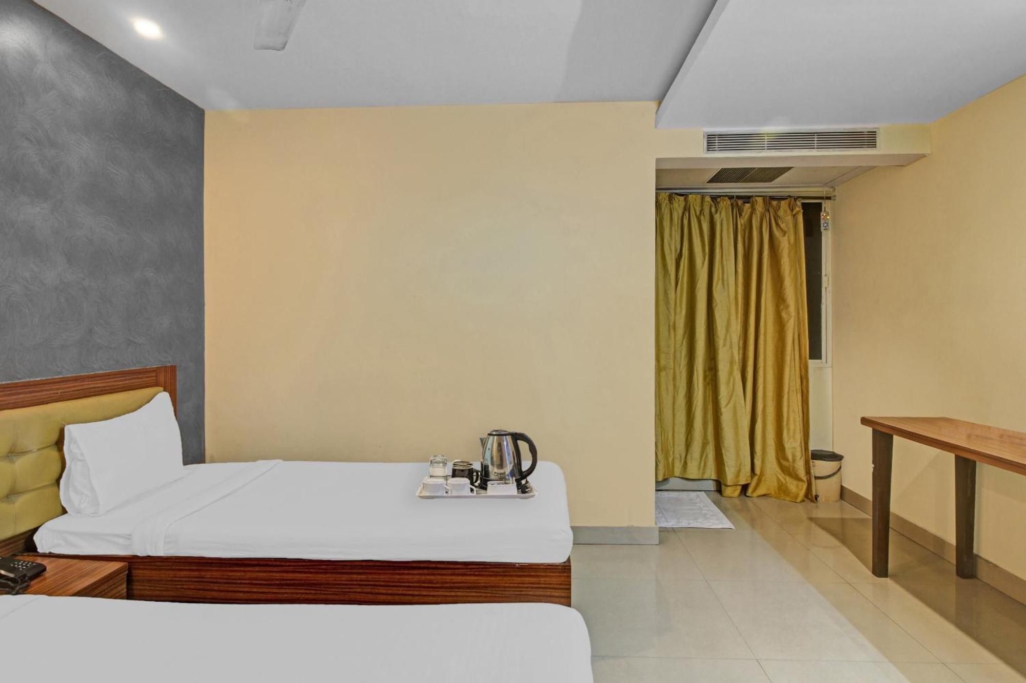 Townhouse The Grand Plaza Otel Haydarabad Dış mekan fotoğraf